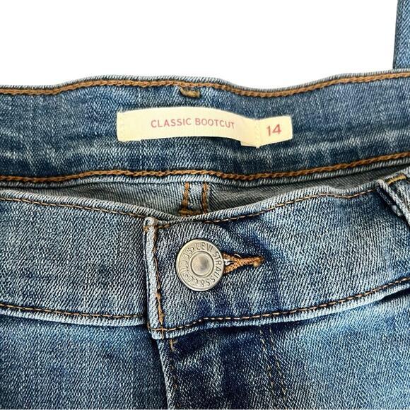 Levi’s Women’s Classic Bootcut Embroidered Floral Blue Jeans Size 14 - Picture 3 of 9